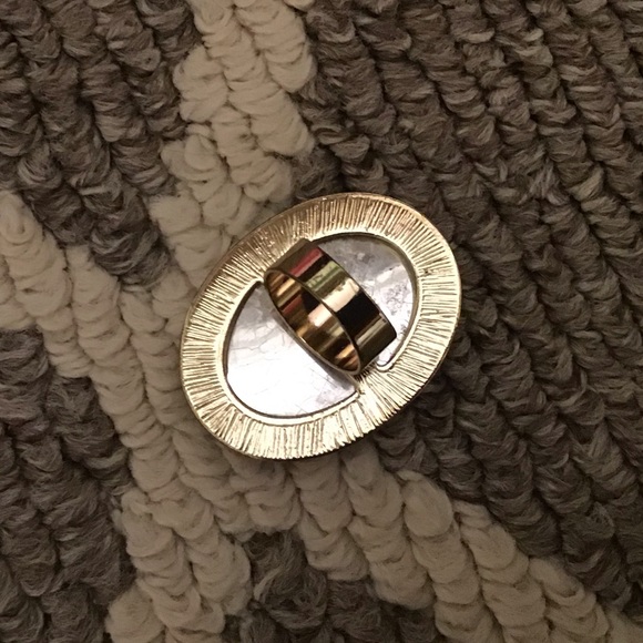 💍Beautiful gold ring💍 - Picture 2 of 2